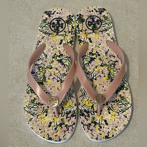Tory Burch Pink Quartz Flip Flops /Sandals sz 8 Rare Hard to find